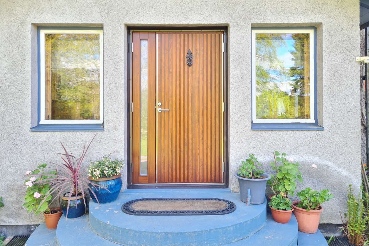 persoonallinen ulko-ovi